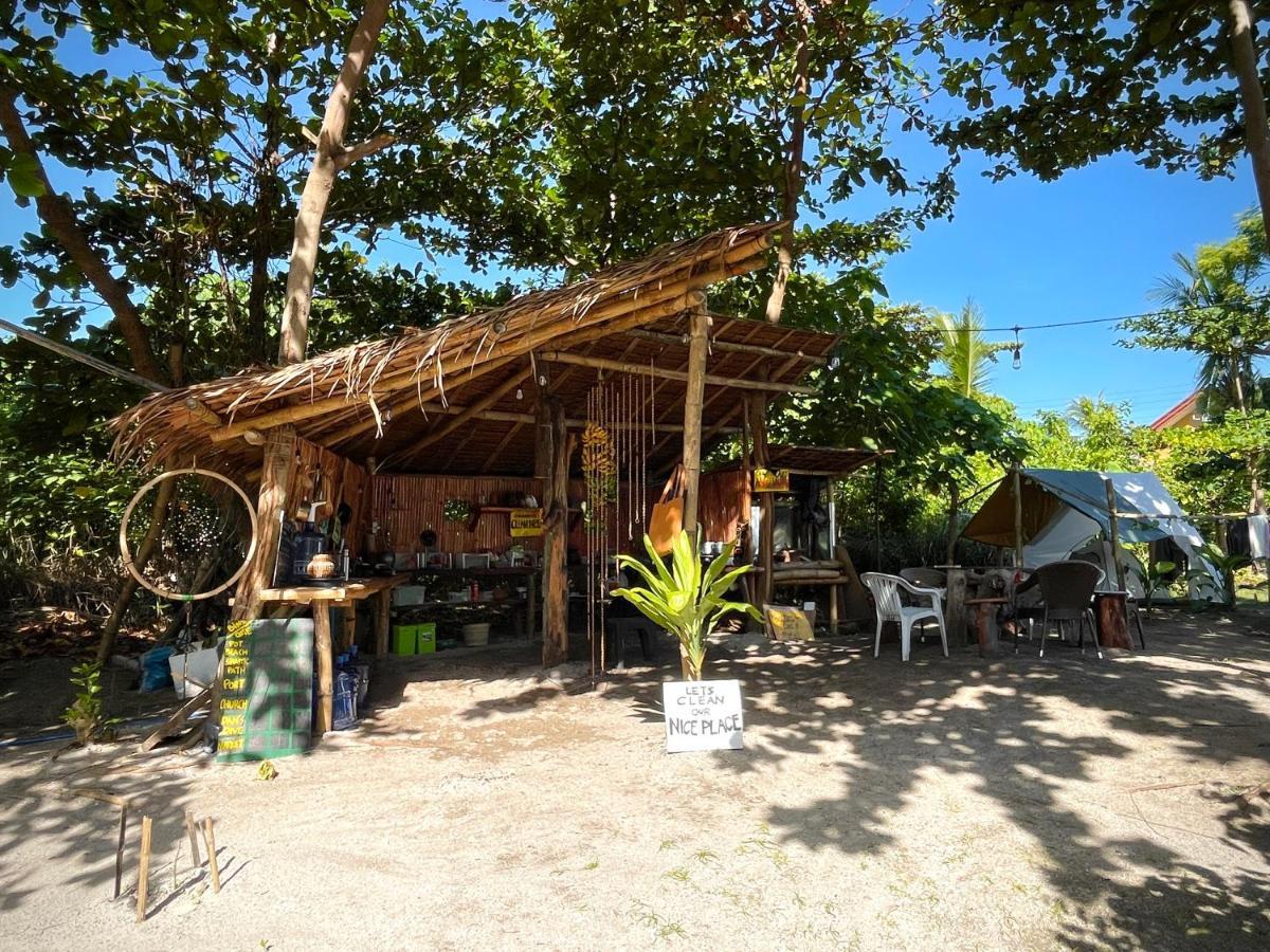 Albergue Tribal Huts Community Daanbantayan Exterior foto
