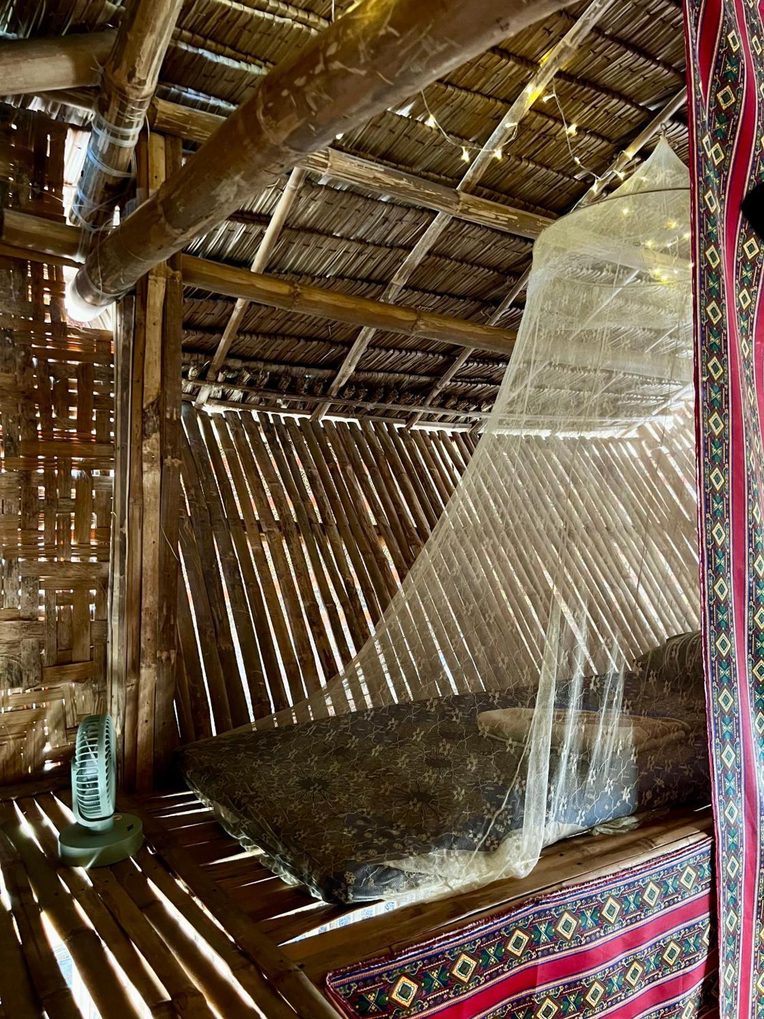 Albergue Tribal Huts Community Daanbantayan Habitación foto