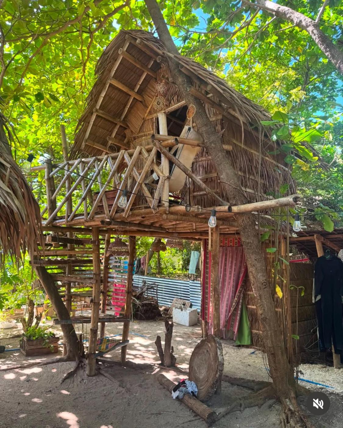 Albergue Tribal Huts Community Daanbantayan Exterior foto
